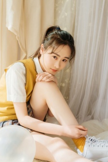 金鳞岂是池中物侯龙涛